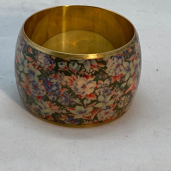 Cuff bracelet - Picture 1 of 5